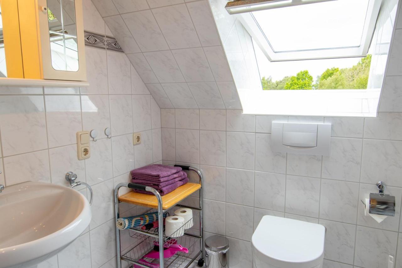Urlaubs-Appartement Am Dorfrand Wieck Kültér fotó