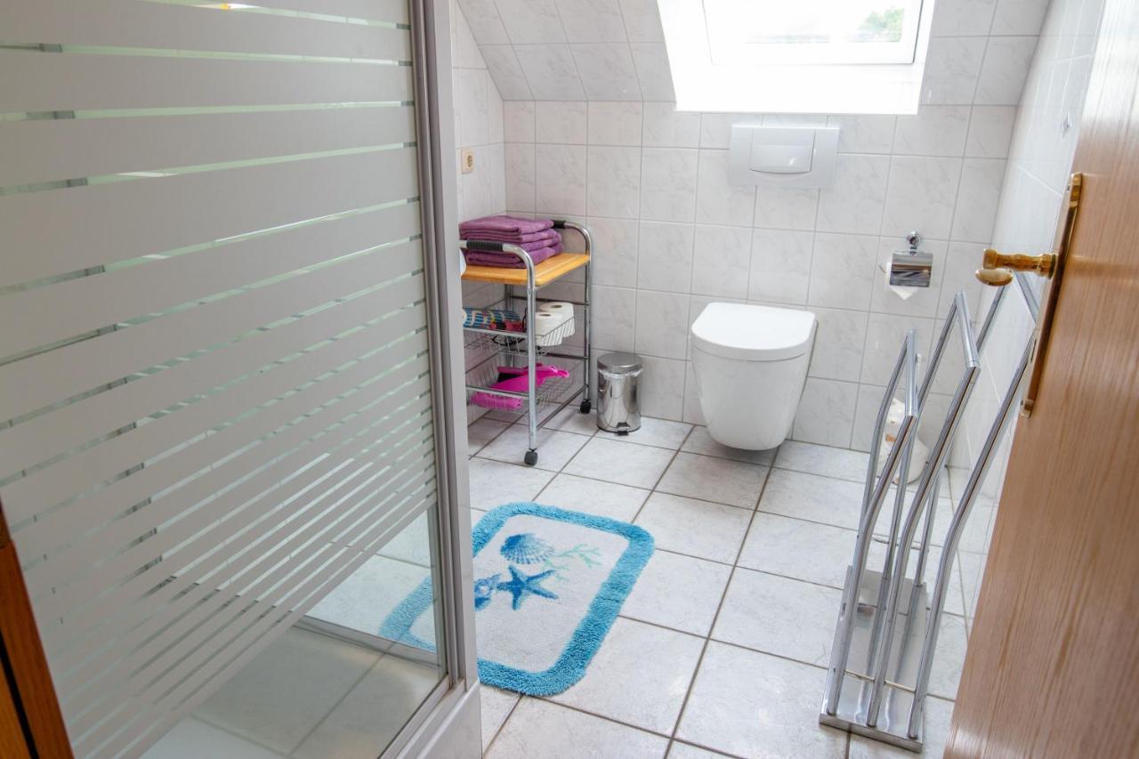 Urlaubs-Appartement Am Dorfrand Wieck Kültér fotó